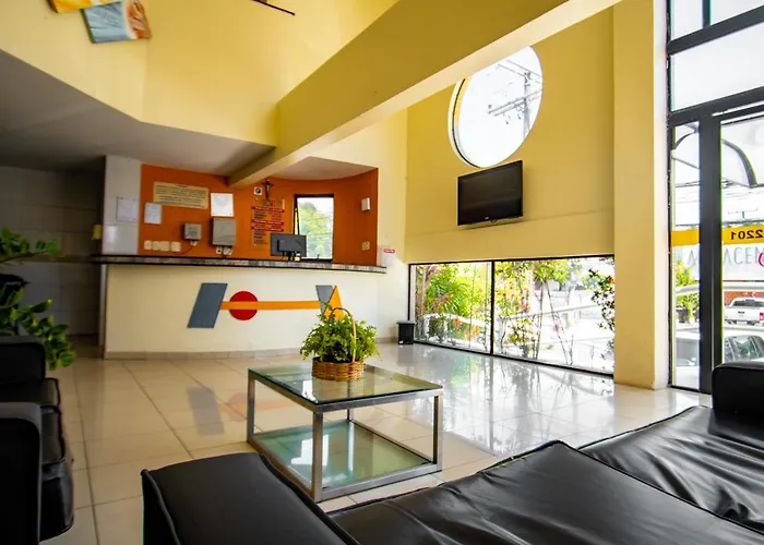 Hotel Piramide Pituba - Av Paulo VI