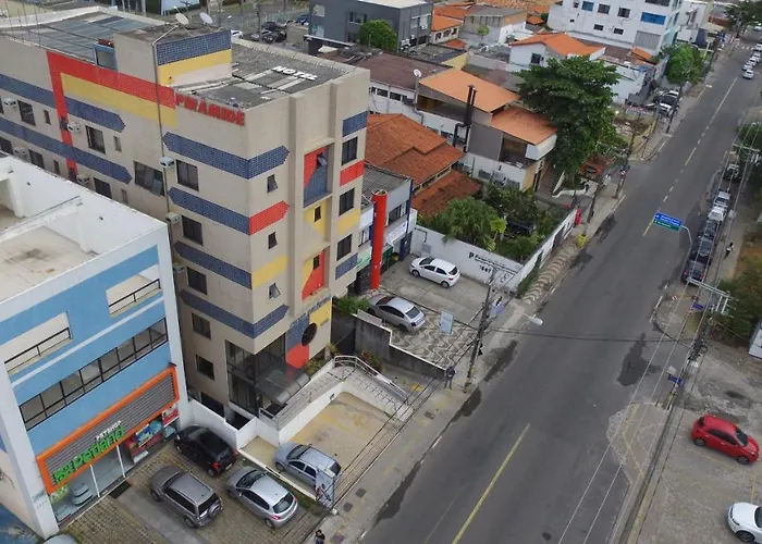 Hotel Piramide Pituba - Av Paulo VI
