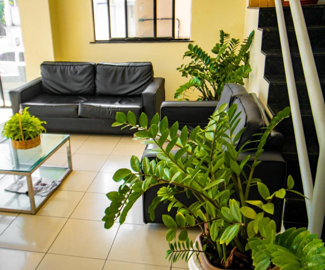 Piramide Pituba - Av Paulo Vi 酒店 3*